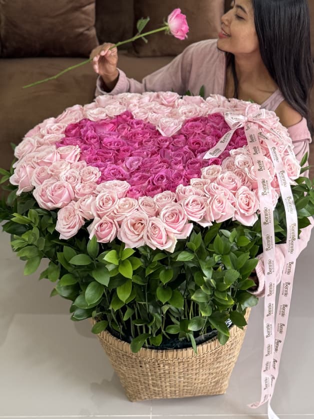 171 Heart-Shaped Pink Holland Roses Basket