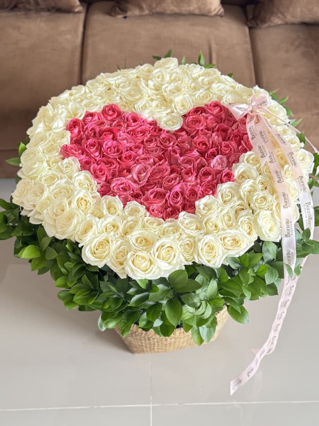 171 Heart-Shaped Holland Roses Basket